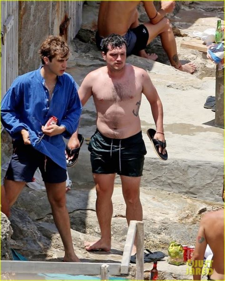A Deep Dive Into Josh Hutcherson's Relationships