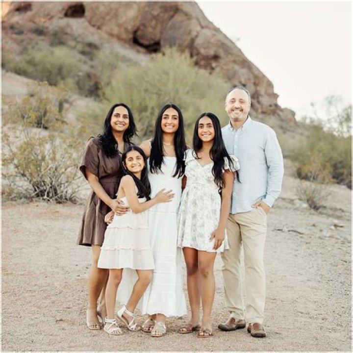 Desert Family Portraits in Scottsdale Leah Hope Photography