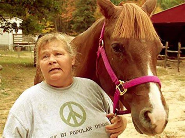 Did Dr. Brenda leave Dr. Pol? Her Husband, Salary, and Wiki Bio