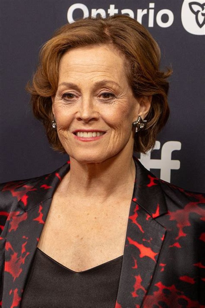 Discover The Unseen World Of Sigourney Weaver: Environmental Advocate, Hollywood Icon