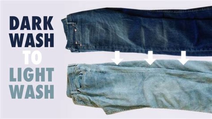 How do you wash dark jeans with vinegar?