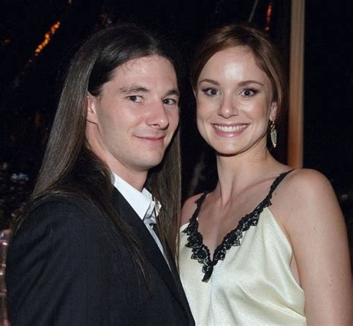 Josh Winterhalt became popular due to his marriage with Sarah Wayne