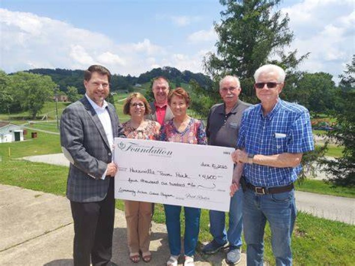 &lsquo;Barnwood Builders&rsquo; visits Ritchie County News, Sports, Jobs News
