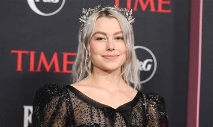 Unveiling Phoebe Bridgers' Height And Weight: A Surprising Revelation
