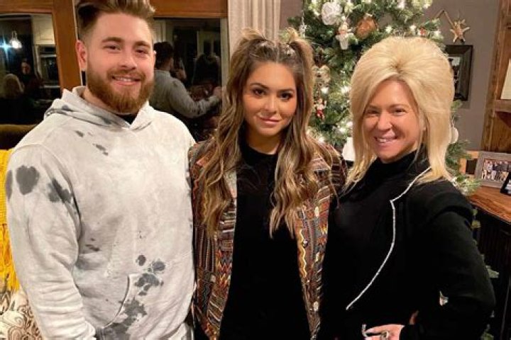Unveiling The Extraordinary Legacy Of Theresa Caputo's Granddaughter